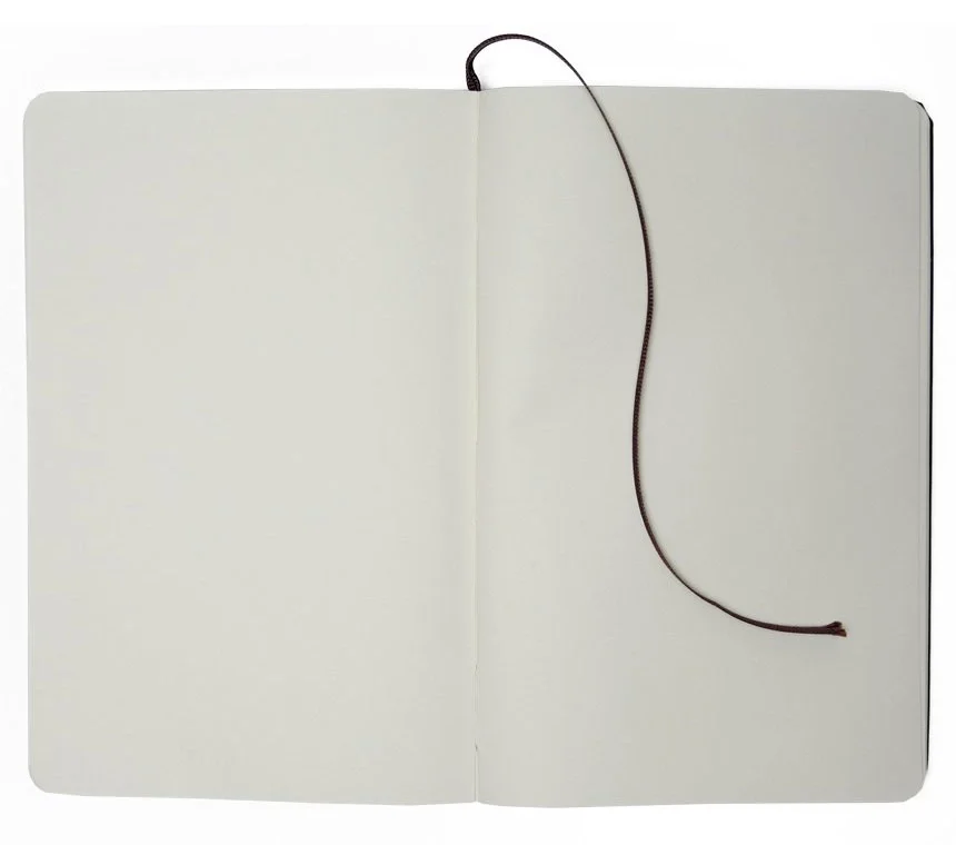 Блокнот Moleskine CLASSIC QP012R Pocket 90x140мм 192стр. нелинованный  твердая обложка красный