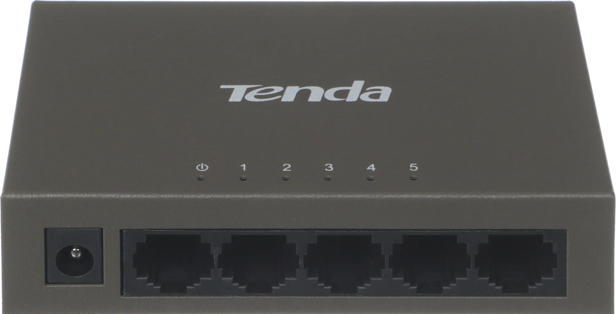 Коммутатор TENDA TEF1005D 5 портов (5x100Mbs, неуправляемый, настенный, настольный, L2, корпус-металл) (TEF1005D)