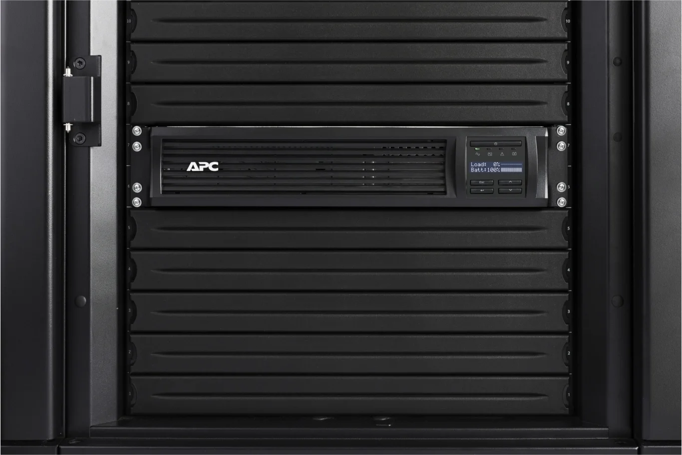 SMT1000RMI2UC - Источник бесперебойного питания, APC, Smart-UPS SMT1000RMI2UC, линейно-интерактивный, Мощность 1000ВА/700Вт, Стоечный 2U, 230В, Вых: 4 x IEC C13, APCRBC157, SmartConnect Port+SmartSlot, AVR, LCD, Чёрный