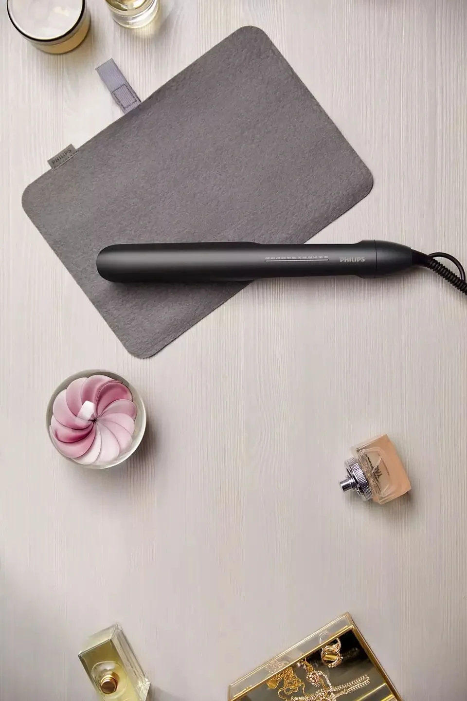 Выпрямитель Philips BHS510/00 черный макс.темп.:230С покрытие:керамическое с арган.маслом