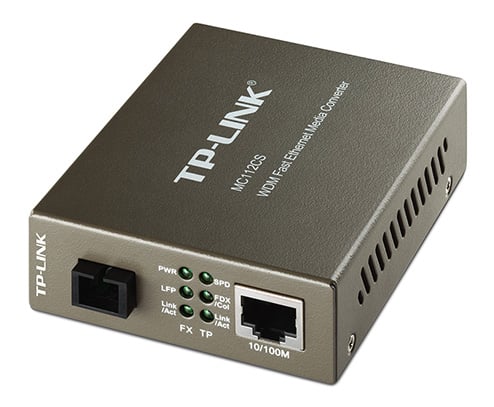 Медиаконвертер TP-LINK MC112CS 10/100 Мбит/с RJ45 - 100 Мбит/с разъём SC (одномодовый оптоволоконный кабель), полнодуплексный,Tx:1310нм, Rx:1550нм, до 20км, переключающийся адаптер питания, возможность установки в шасси TL-MC1400 (030421)