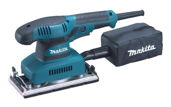Makita BO3710 Вибрационная шлифовальная машина [BO3710] {190Вт,93х228мм,11000об\м,ампл-2.6мм,1.6кг,кор,п\сборник,зажим }
