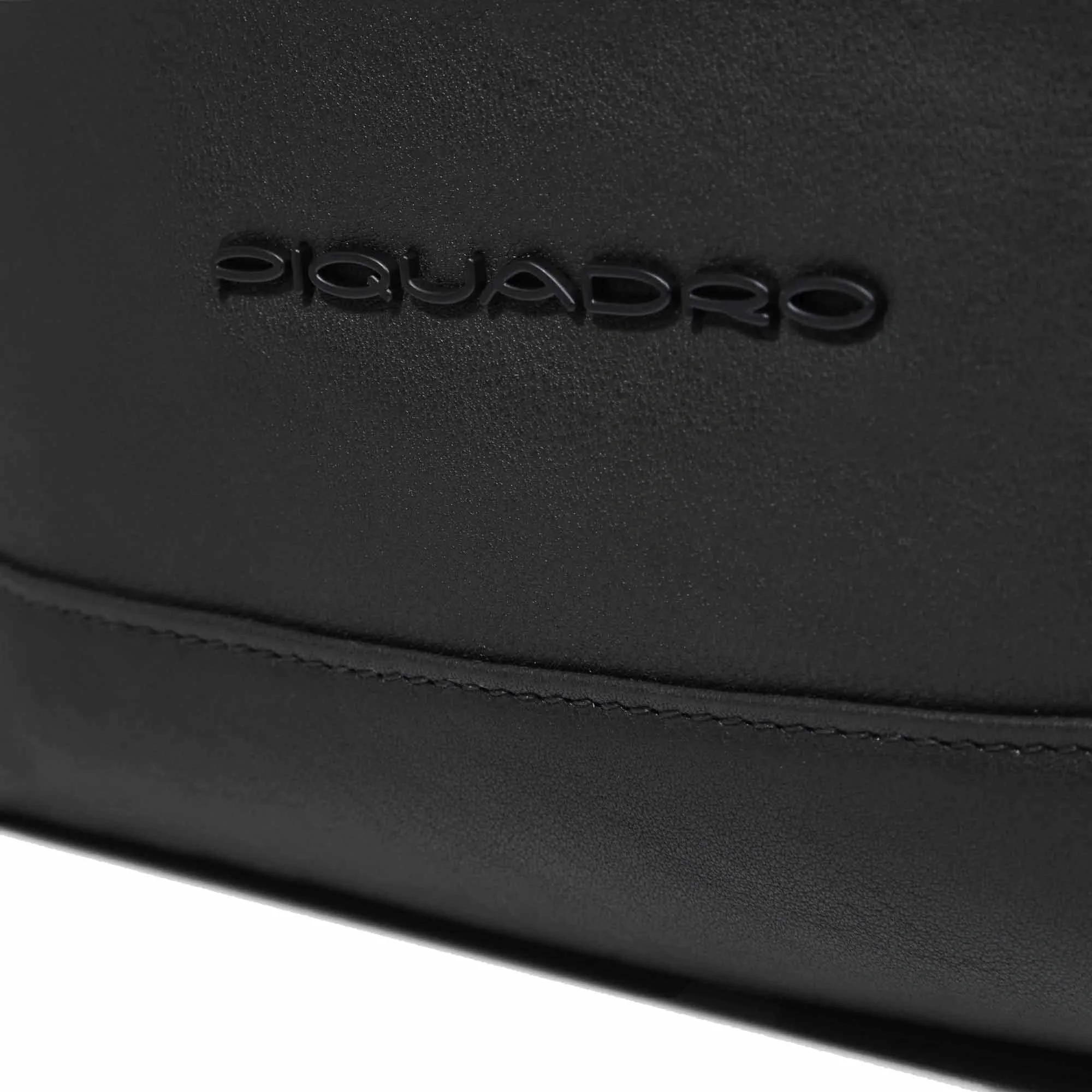 Рюкзак слинг Piquadro Harper CA6784AP/N черный натур.кожа