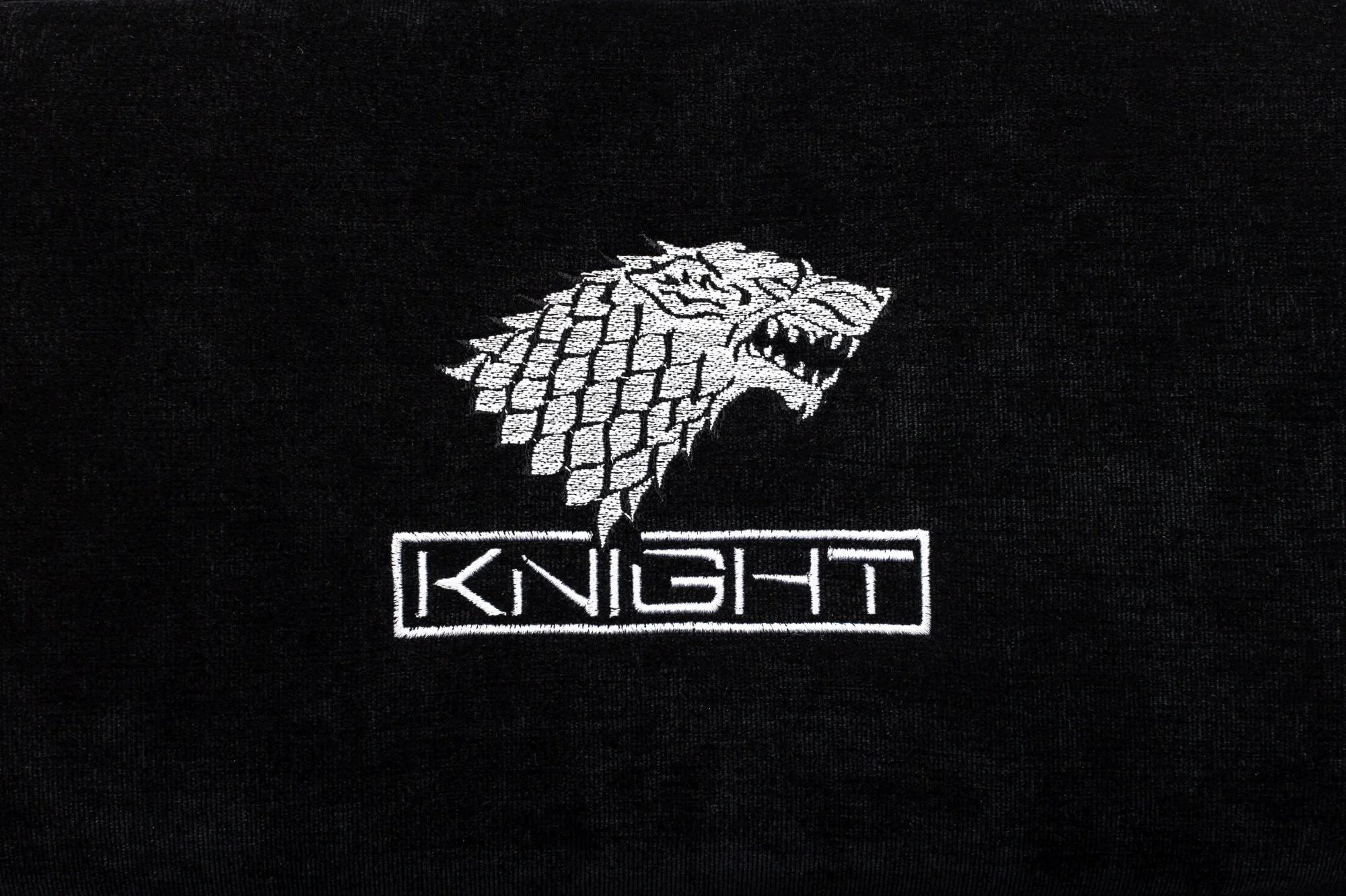 Кресло игровое Knight Wolf черный/серый с подголов. крестов. пластик
