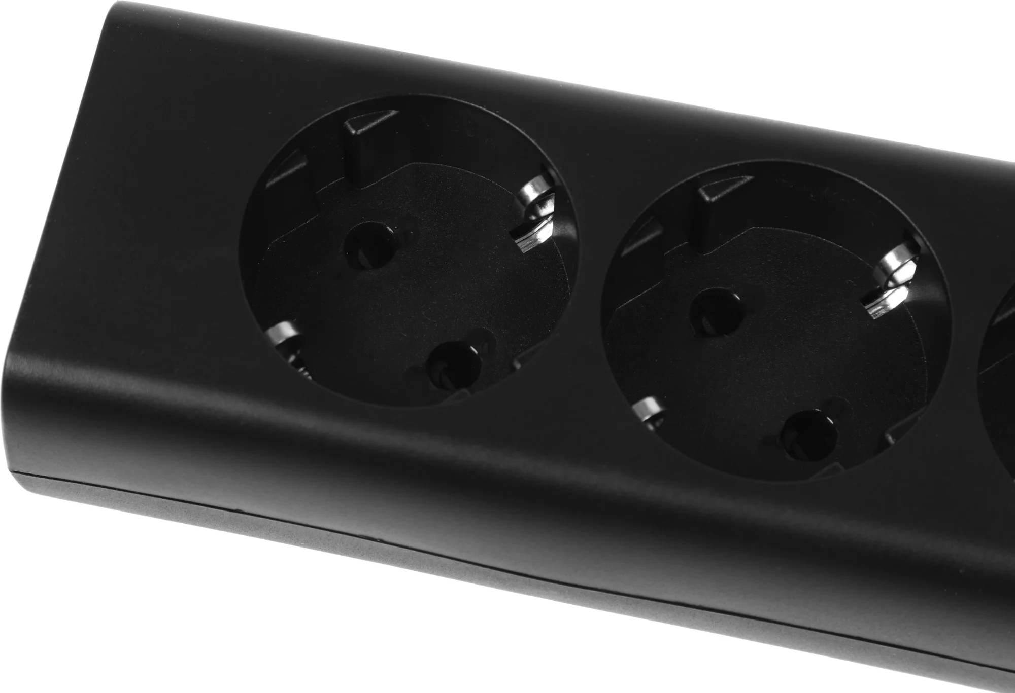 Сетевой фильтр Philips CHP2145BB/51 4 розетки, длина кабеля 3 м, черный