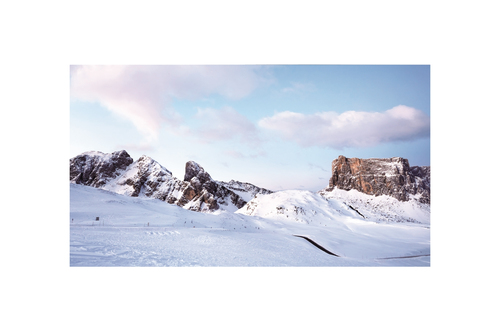ЖК-дисплей LG 55SVH7F, 55", LED, 1920x1080 (Full HD), 700 кд/кв.м, ультратонкий межэкранный зазор 0.88 мм, режим работы 24/7, черный