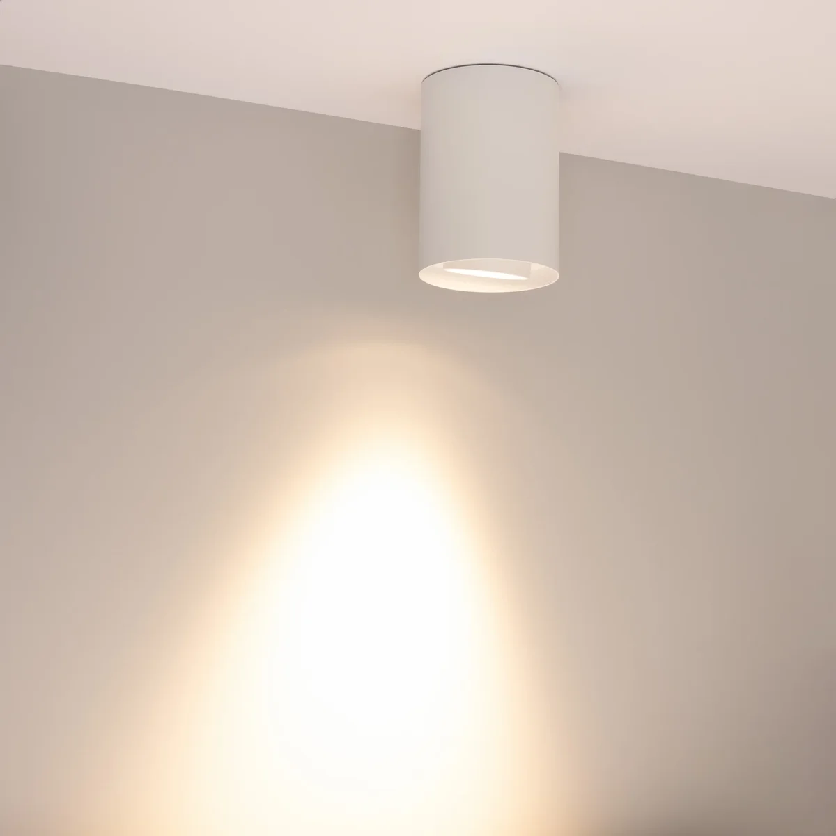 Arlight Светильник SP-FOCUS-R86-10W Warm3000 (WH, 36 deg, 230V) (IP54 Металл, 5 лет)