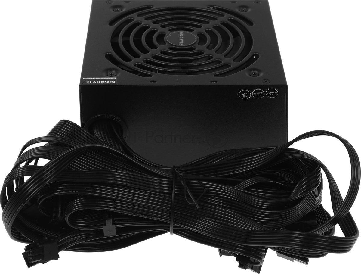 Блок питания GIGABYTE GP-P650G PG5, 650Вт, 80+ Gold, 120мм, немодульный, черный