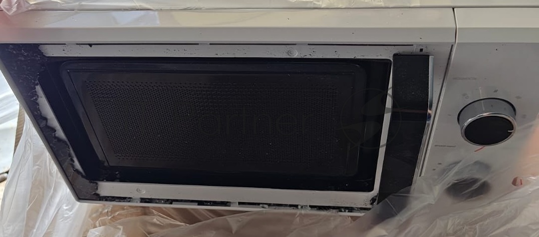 (На запчасти) Микроволновая печь Centek CT-1550 белый, 20 л, 700 Вт, переключатели - поворотный механизм