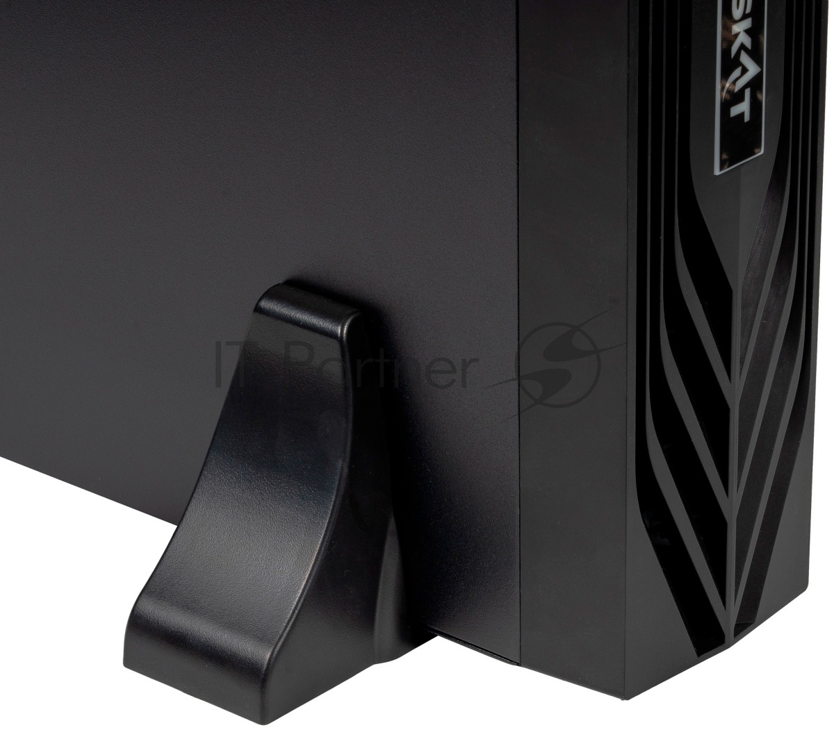 Источник бесперебойного питания Бастион SKAT-UPS 2000-RACK-ON-4X9-E P3 / 2000 ВА / 2000 Вт / 8 x IEC 320 C13