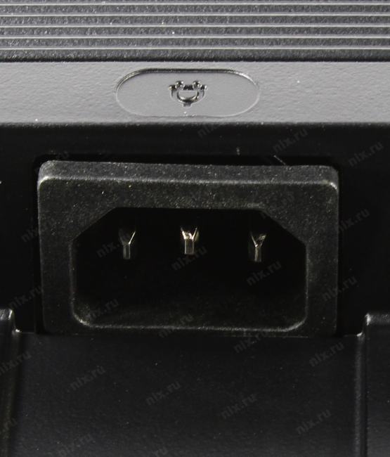 32"    ЖК монитор Samsung S32FM702UI (LCD, 3840x2160, HDMI, WiFi, BT, SmartTV,  ПДУ, USB2.0 Hub)