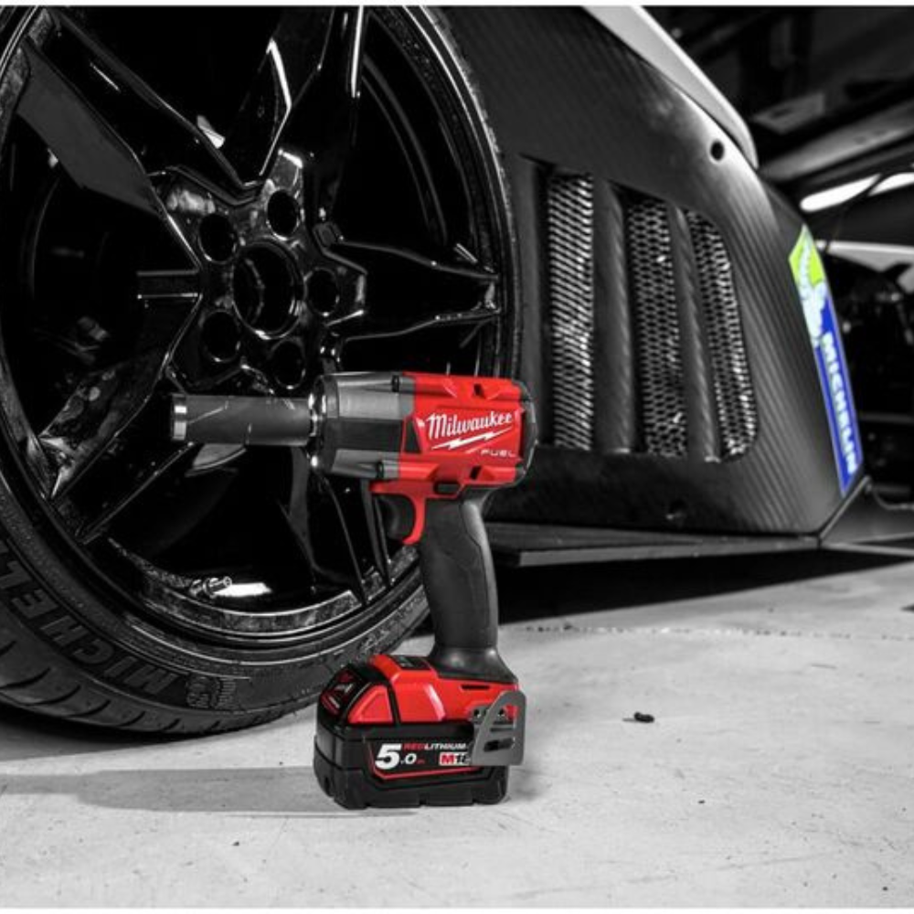 Аккумуляторный гайковерт Milwaukee M18 FUEL FMTIW2F12-502X 4933478450