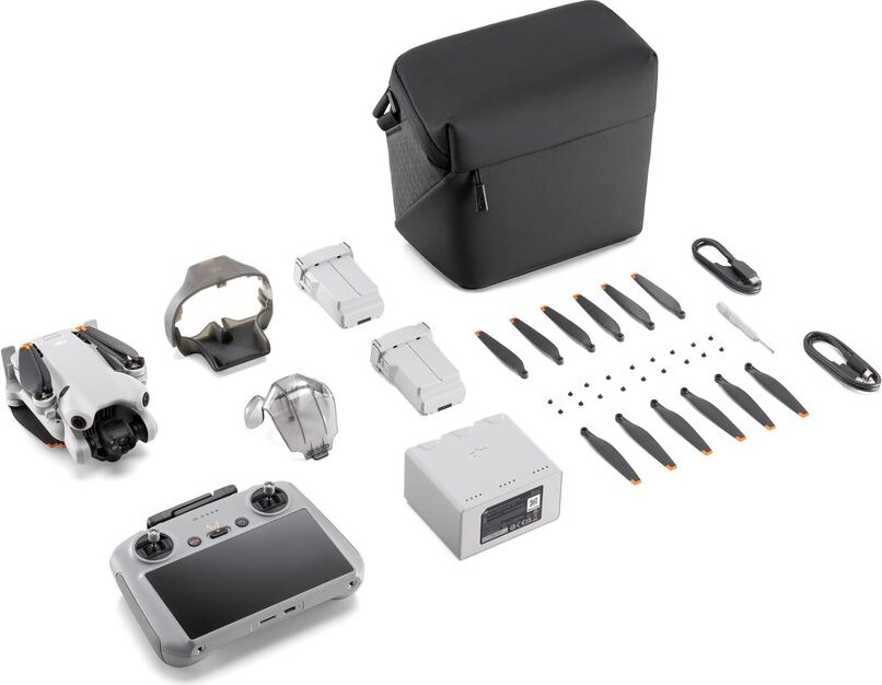 Квадрокоптер DJI Mini 4 Pro Fly More Combo Plus (DJI RC 2)
