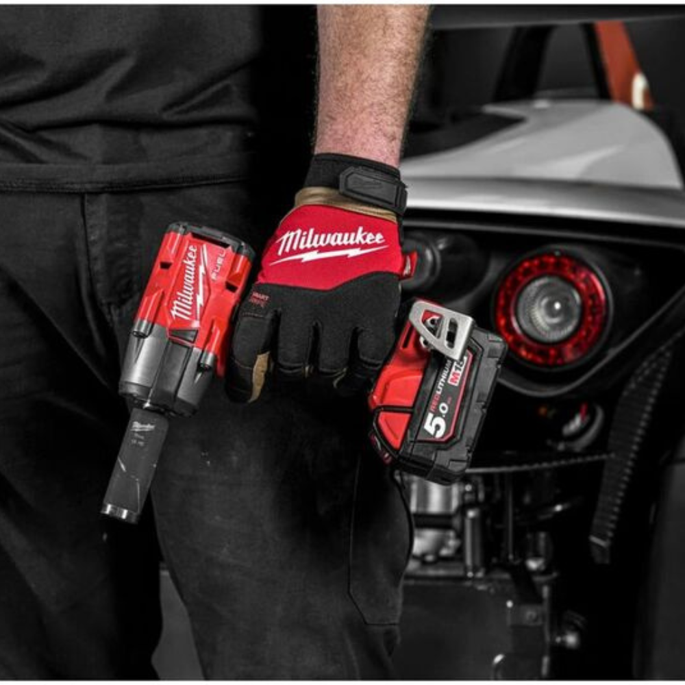 Аккумуляторный гайковерт Milwaukee M18 FUEL FMTIW2F12-502X 4933478450