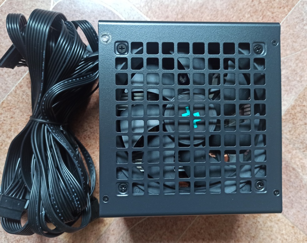 Блок питания Deepcool/GamerStorm PF500X 500W (ATX, 80 PLUS Bronze, APFC, 20+4P, 2xPCIe 6+2P, 2хMolex, 6xSATA, 12cm fan) (R-PF500X-HD0B-WGEU)