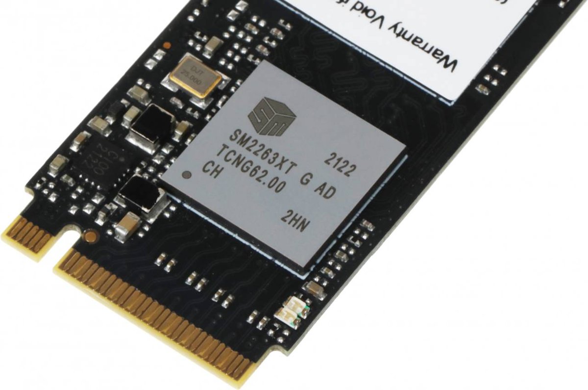 AMD PCIe 3.0 x4 128GB R3MP30128G8 Radeon M.2 2280