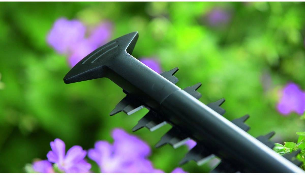 BOSCH Кусторез EasyHedgeCut 55