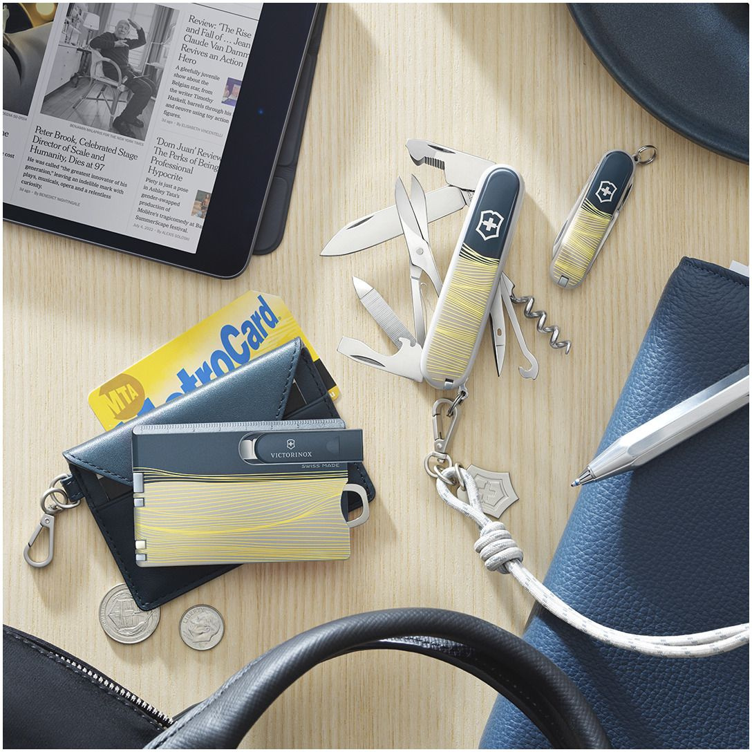 Шнурок для пероч.ножа Victorinox Neck Cord (4.1896.E)  бежевый 440мм блистер