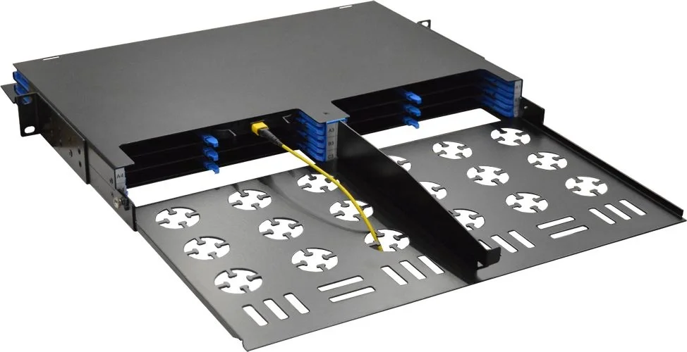Бокс Lanmaster LAN-FOBM-12MCC-1U 19" на 12 компактных кассет  MPO, 1U, черный