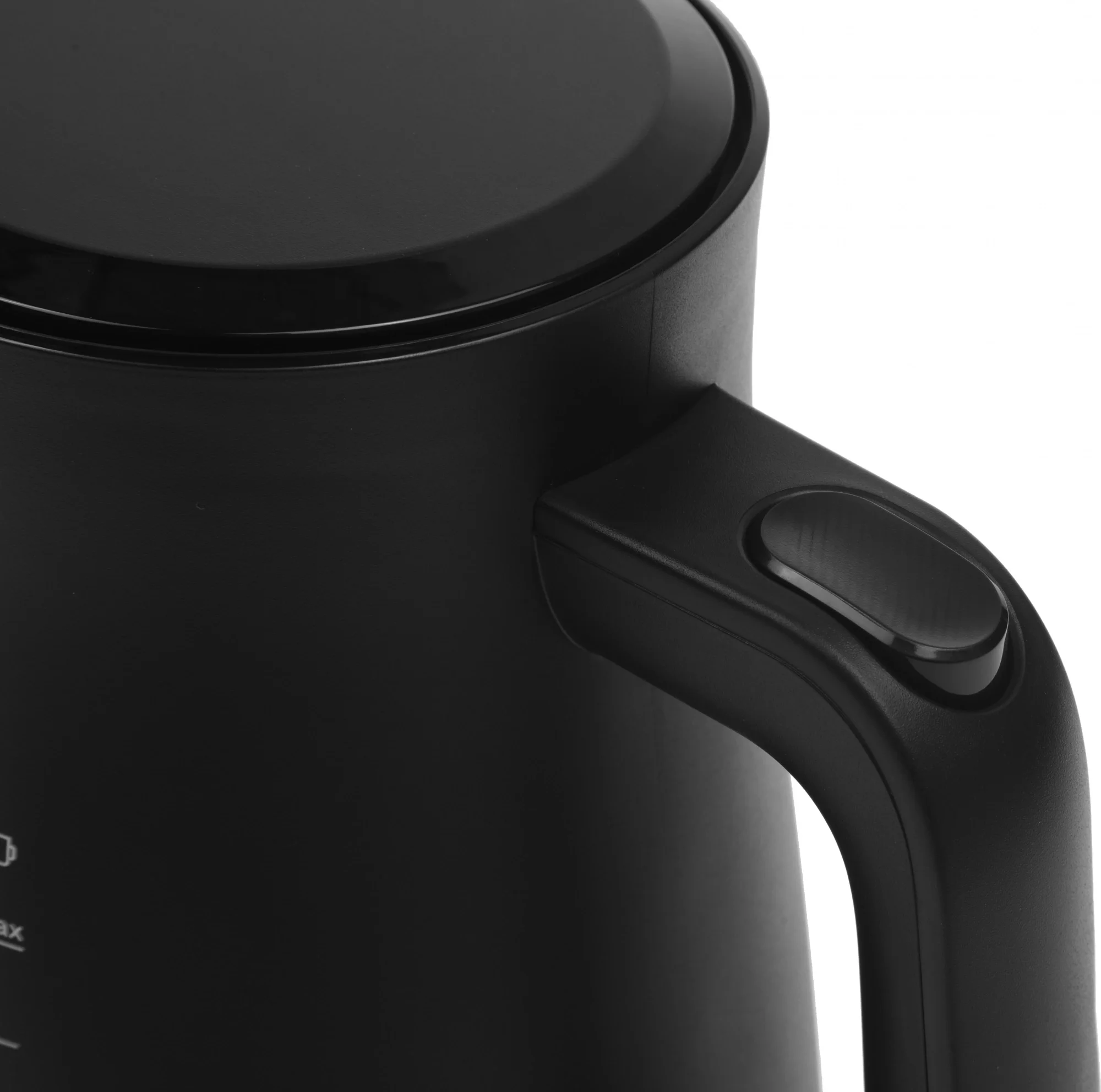 Электрочайник Bosch TWK4M223 черный, 1.7 л, 2400 Вт, скрытый нагревательный элемент