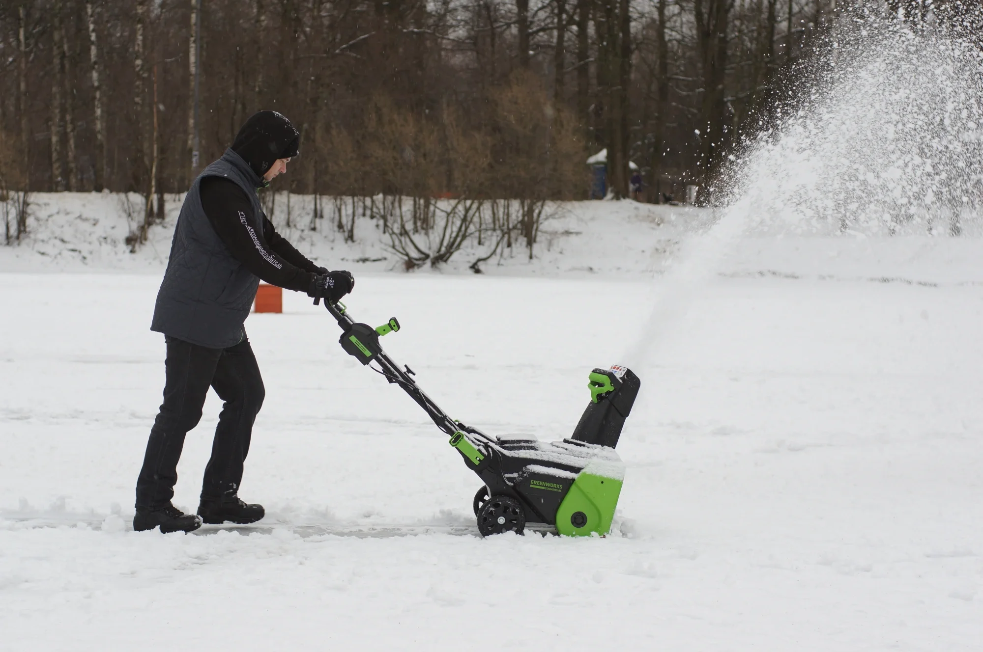 Снегоуборщик электр. Greenworks GD82ST