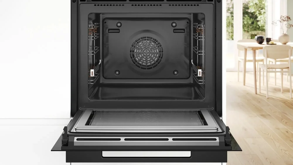 Духовой шкаф электрический Bosch HNG978NB1 черный HNG978NB1
