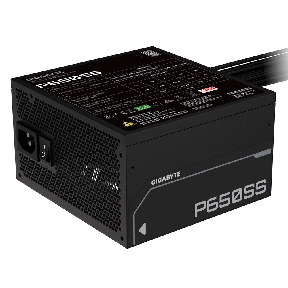 Блок питания ПК Gigabyte P650SS 650W, 80+, SILVER, НЕ модульный, ATX 3.0