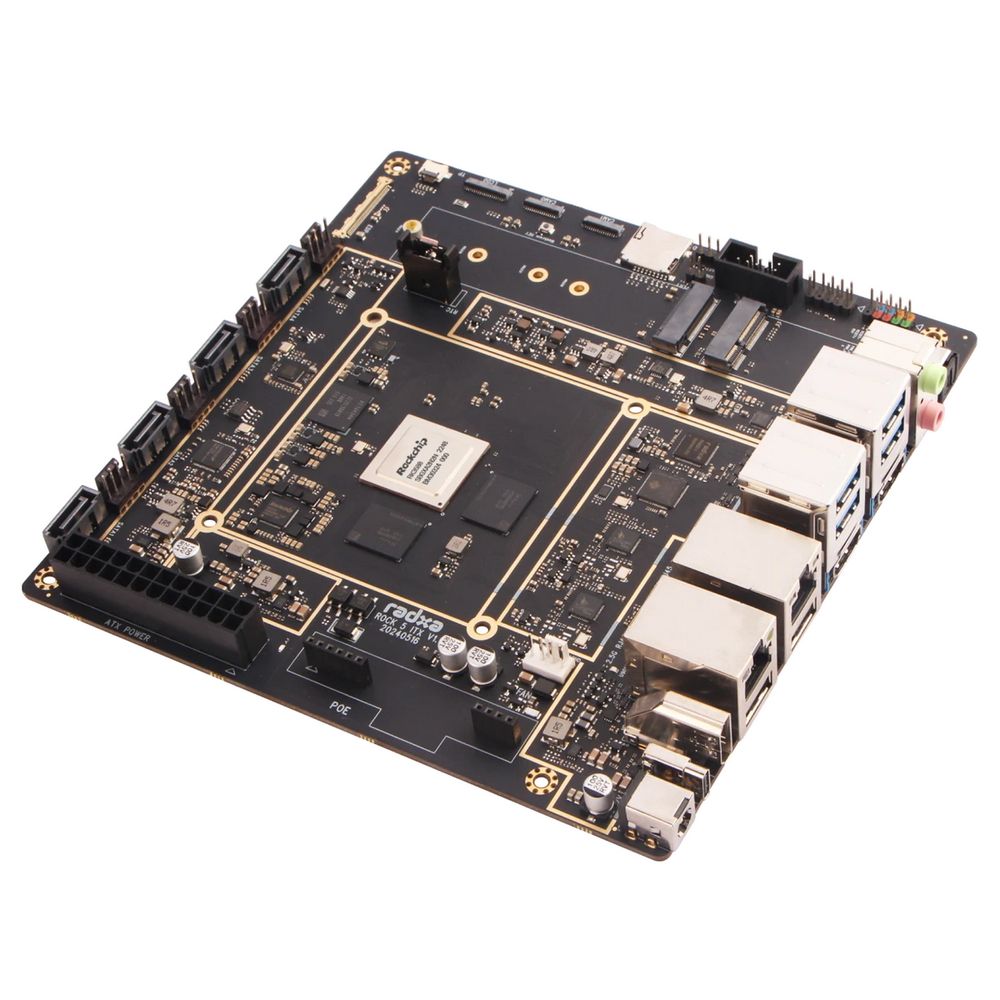Одноплатный мини-компьютер Radxa ROCK 5 ITX Rockchip RK3588, 24Гб ОЗУ LPDDR5, 8Гб eMMC
