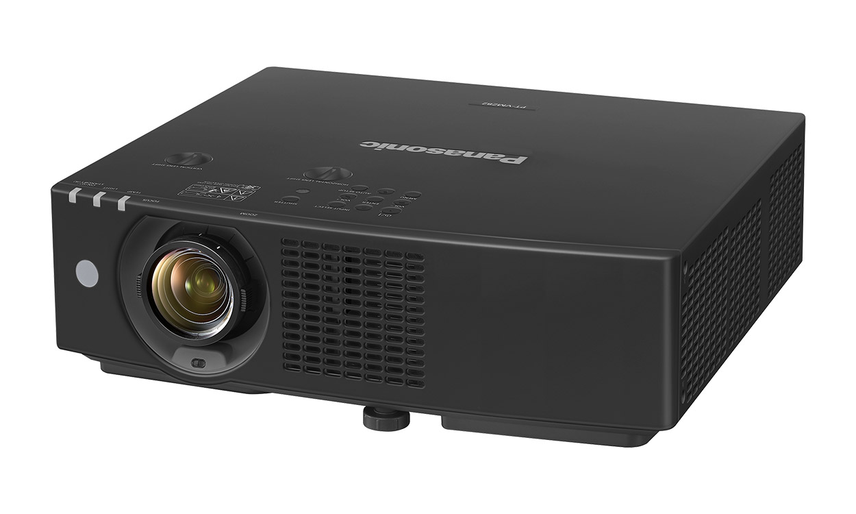 Лазерный проектор Panasonic [PT-VMZ62BEJ] 3LCD,6500 Lm,WUXGA(1920x1200);3000000:1;TR 1.092.21:1;HDMI IN x2;RGB IN х1 D-sub15pin; AudioIN x1; AudioOut х1;RS232 x1;LAN1;LAN2-DIGITAL LINK;USB A (viewer, wi-fi, DC out) x1;35/25дБ;10W;чёрный;7,0кг