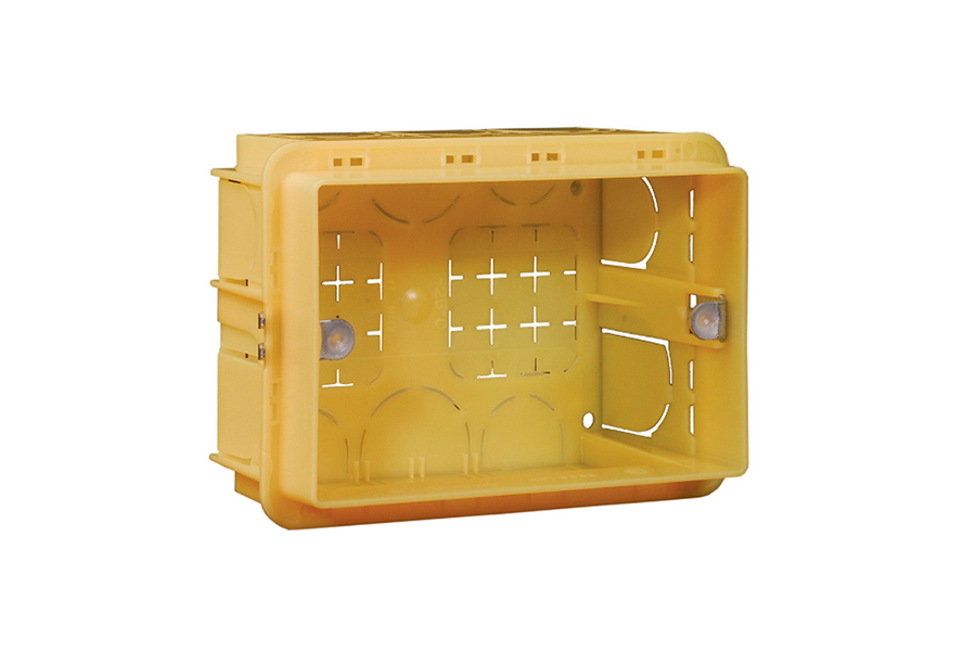 Монтажная коробка BIAMP [BBI1] (APART) Настенная монтажная коробка для панелей дистанционного управления PM1122R или ZONE4R, 80 х 115 х 40 мм, на 3 модуля (упаковка ОЕМ)