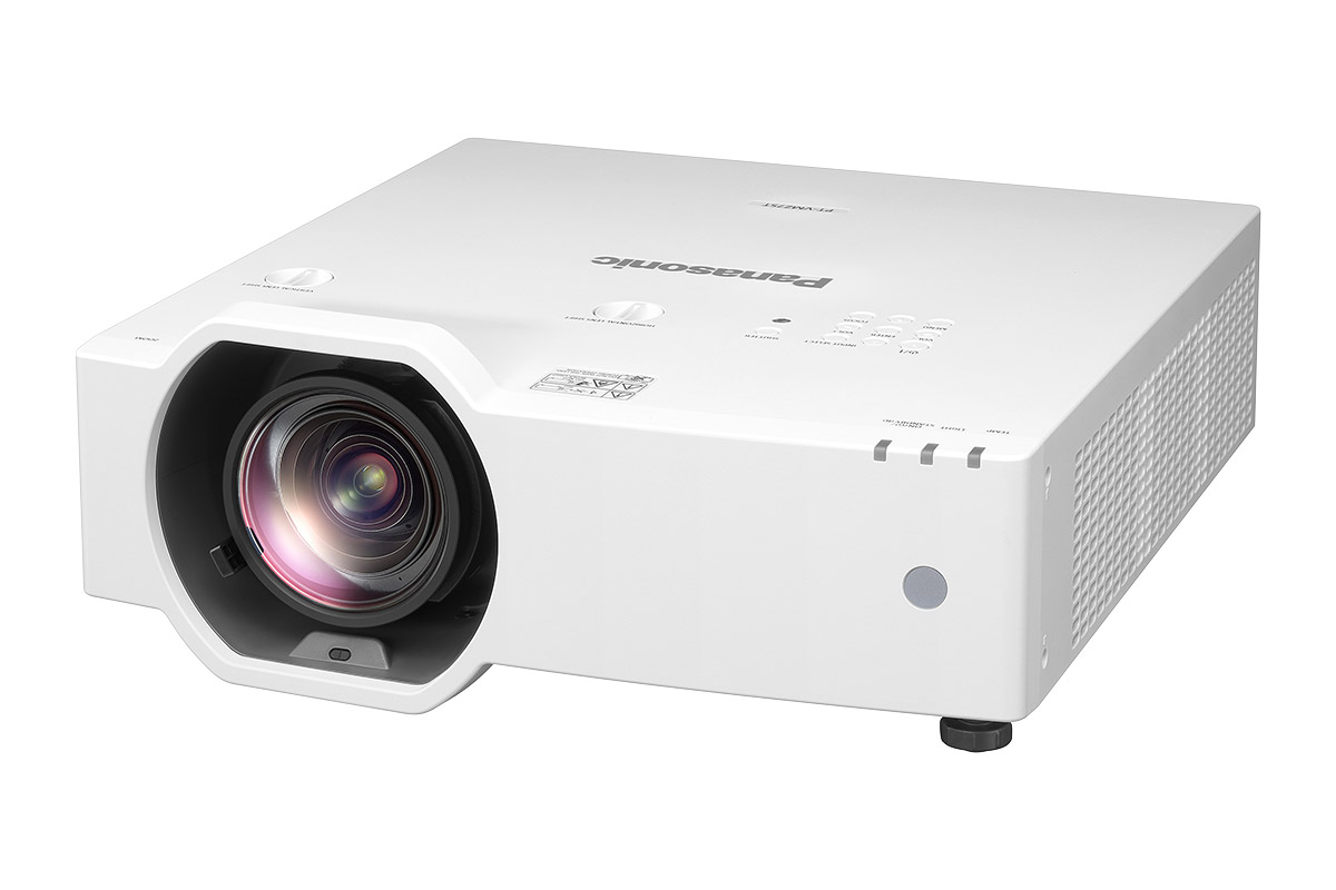 Лазерный проектор Panasonic [PT-VMZ7STEJ] 3LCD,7000 Lm,WUXGA(1920x1200);3000000:1;Zoom 1,2x;TR 0.791.01:1;HDMI IN x2;RGB IN х1 D-sub15pin; AudioIN x1; AudioOut х1;RS232 x1;LAN1;LAN2-DIGITAL LINK;USB A (viewer,wi-fi,DC out) x1;39/29дБ;10W;белый;9,1кг