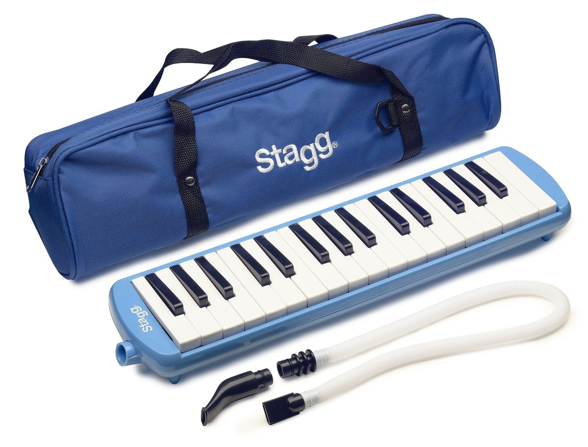 Пианика STAGG [MELOSTA32 BL] духовая, пластиковая, 32 клавиши, длина 41 см, в комплекте мундштук, длинная трубка, мягкий кейс, цвет голубой