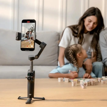 Стабилизатор 3-х осевой Dji Osmo Mobile 8 черный