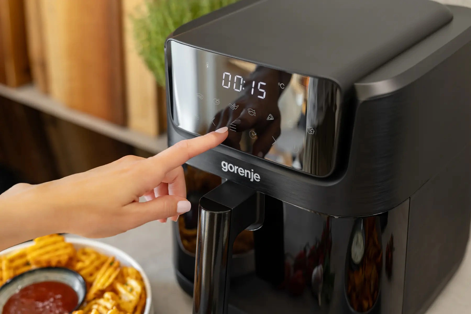 Аэрогриль Gorenje AF1800DHB 6.3л 1800Вт черный