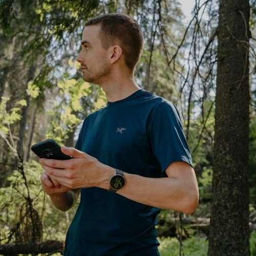Смарт-часы Suunto 9 Peak Pro 1.2" TFT корп.серебристый Sport Band рем.темно-серый разм.брасл.:M/L (SS050809000)