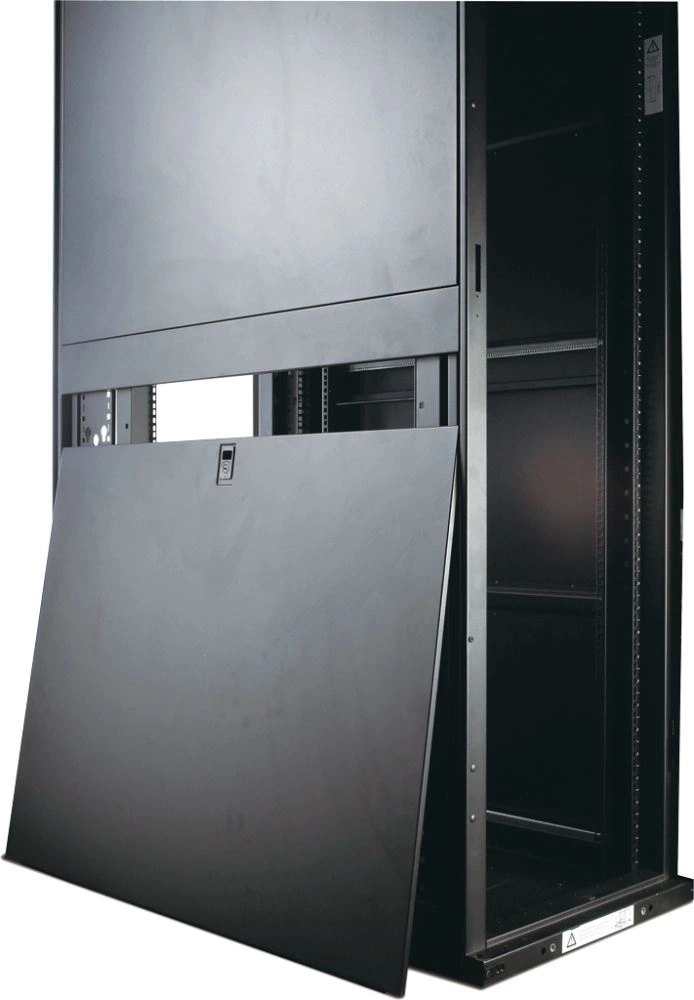  Комплект боковых панелей с замками, для шкафа LANMASTER DCS 42U глубиной 1200 мм, 4 шт.