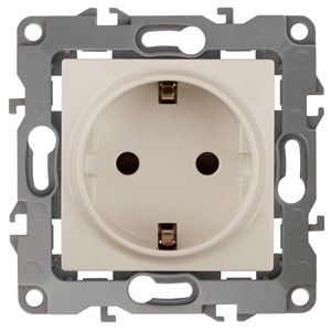 Эра Б0014688 12-2102-02 Розетка 2P+E Schuko со шторками, 16АХ-250В, Эра12, слоновая кость