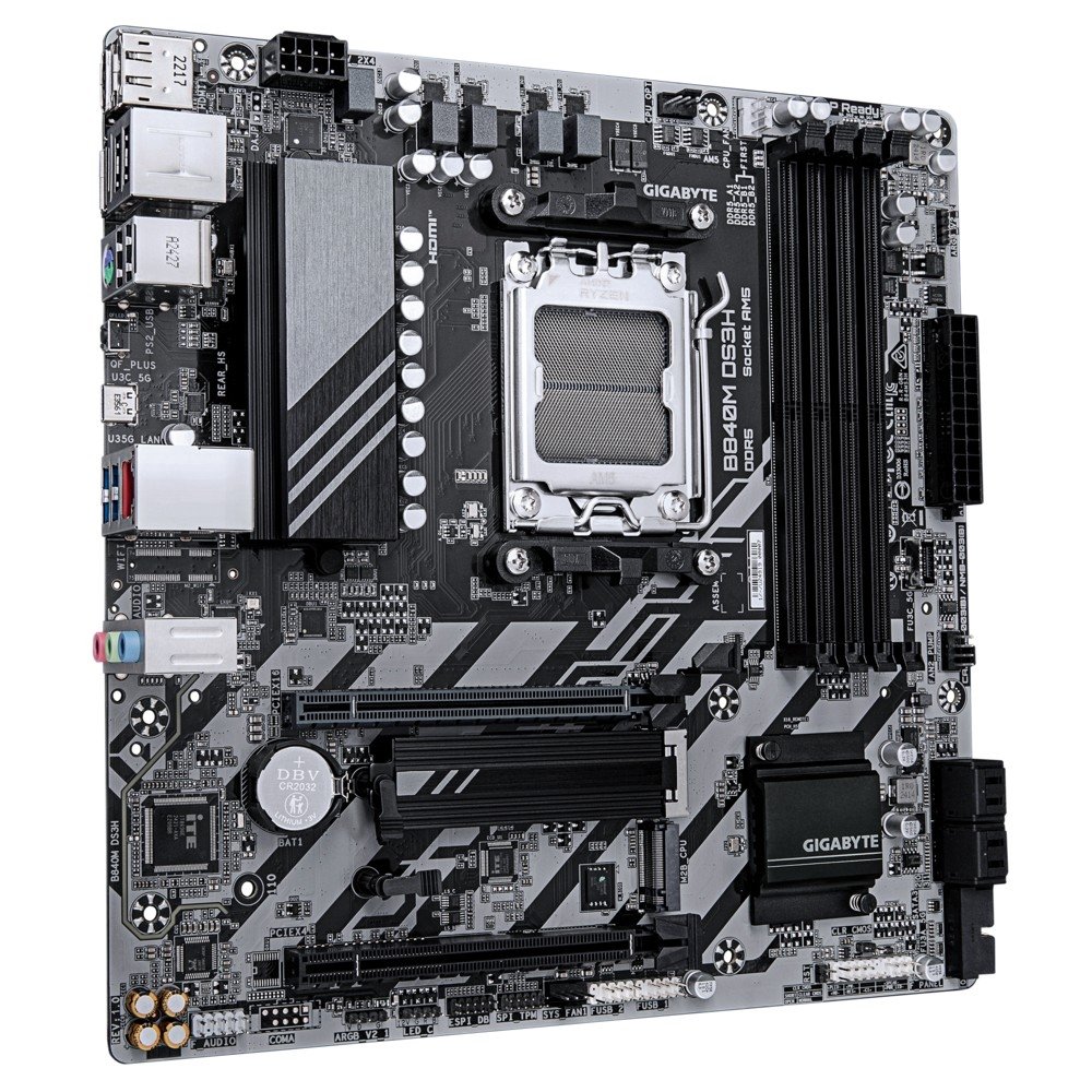 Gigabyte B840M DS3H {Socket AM5, AMD B840, 4xDDR5-5200, HDMI+DP+DP, 2xPCI-Ex16, 4xSATA3(RAID 0/1/10), 2xM.2, 8 Ch Audio, 1x2,5GLan, (4+4)xUSB2.0, (2+2)xUSB3.2, (1+1)xUSB Type-C™, 1xPS/2, mATX} RTL