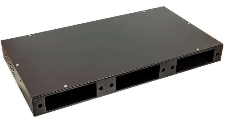 Кросс оптический стоечный Lanmaster LAN-FOBM-RM-3P на 3 адаптерные панели, 1U, LANMASTER,  с 2-мя сплайс-кассетами