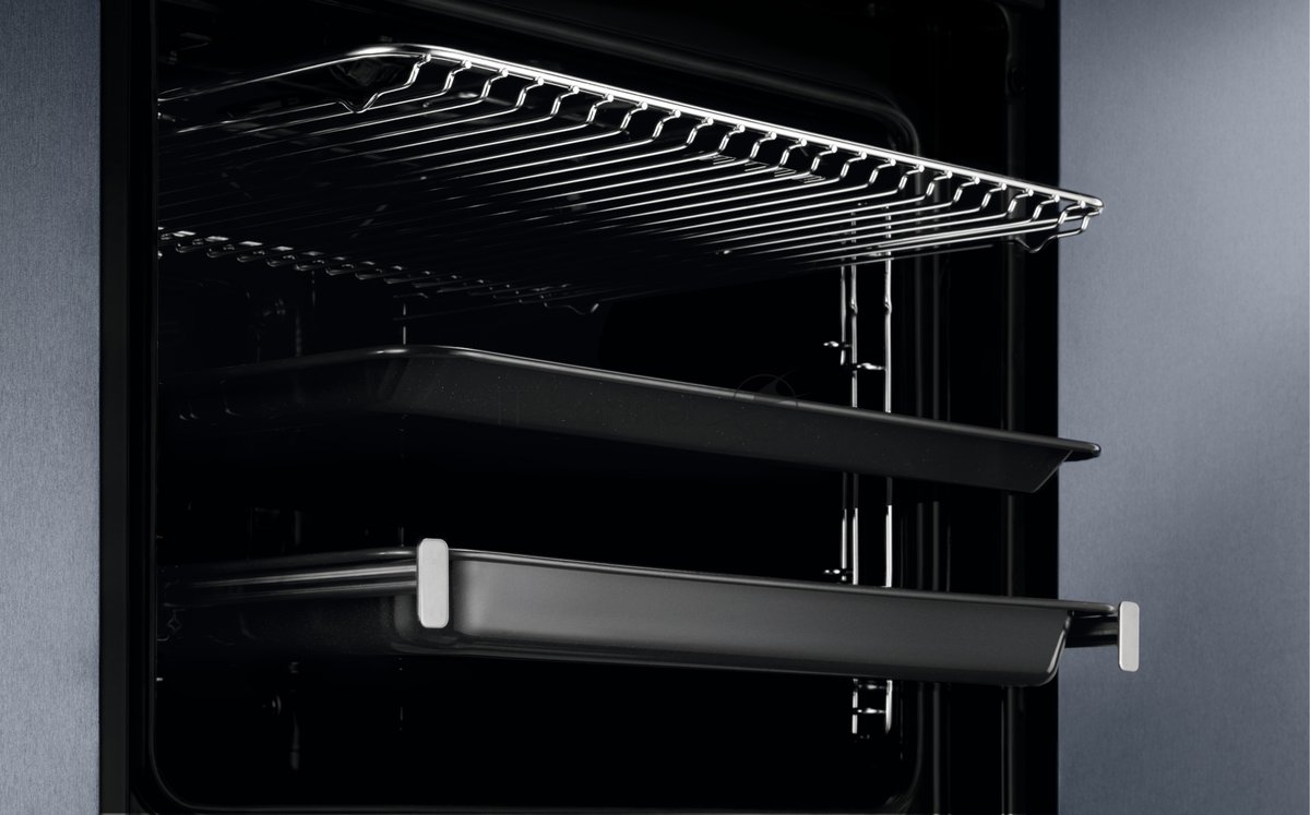 Встраиваемая электрическая духовка Electrolux EOF6P76BX