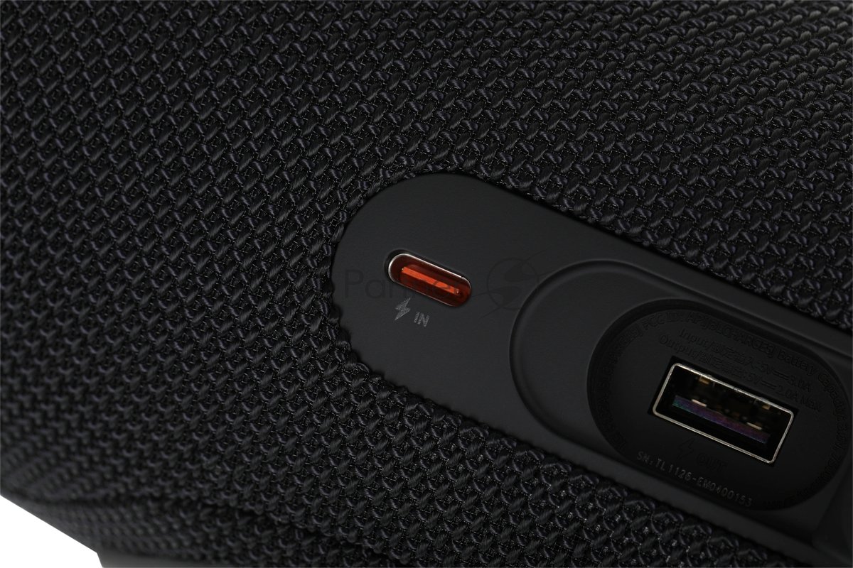 Портативная акустика JBL Charge 5, черный