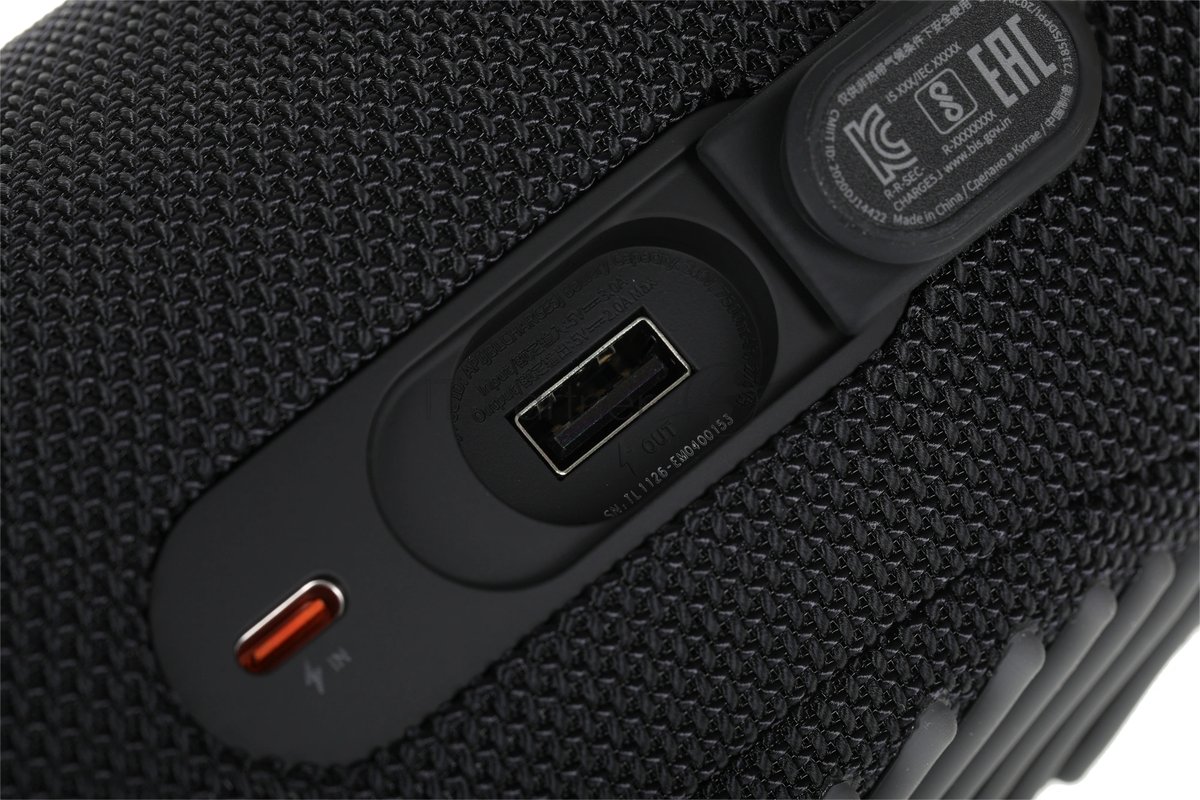 Портативная акустика JBL Charge 5, черный
