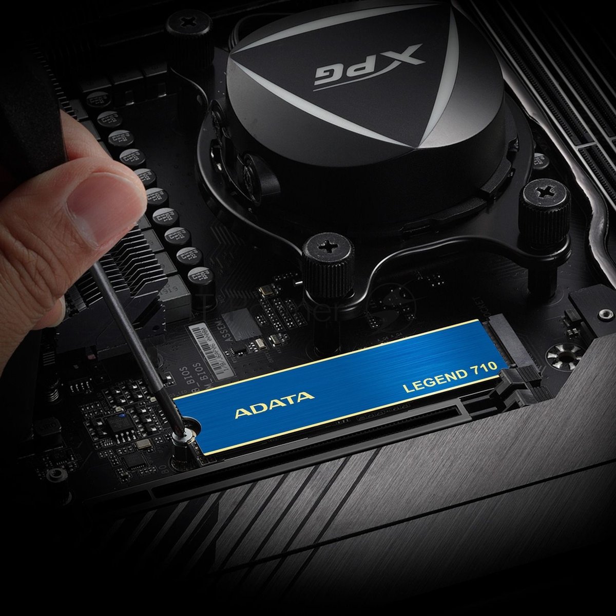 Накопитель SSD ADATA LEGEND 710, 512Gb, PCIe 3.0 x4, M.2 2280, NVMe, R/W 2400/1600, с радиатором