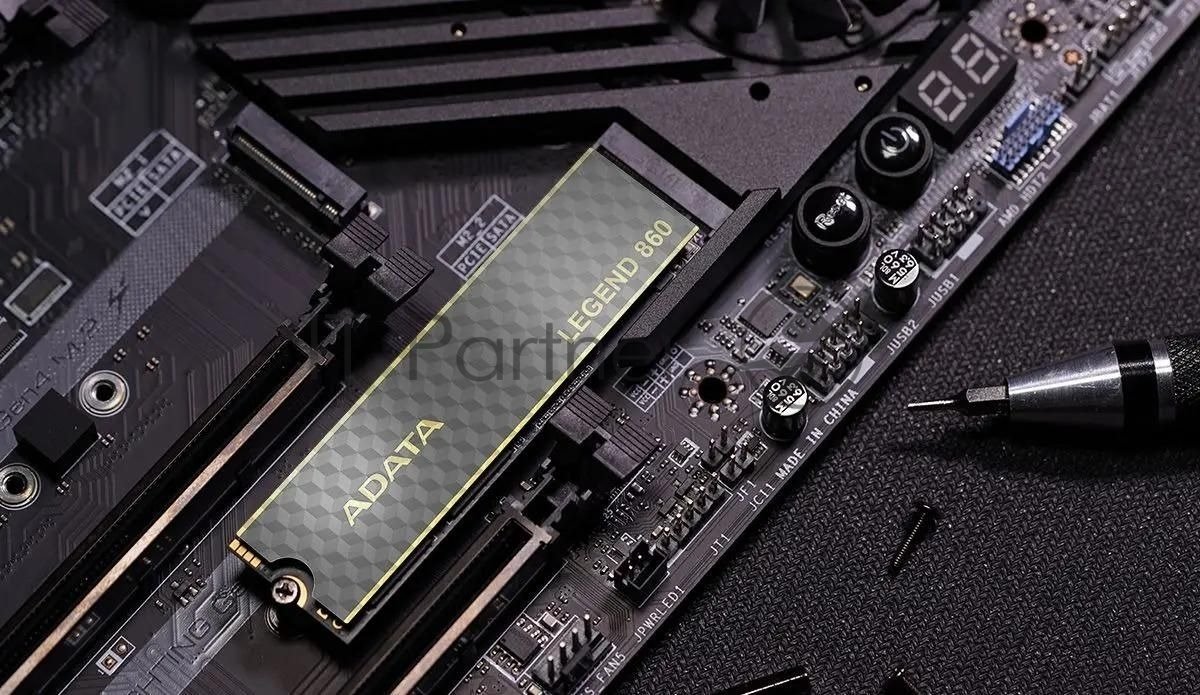 Накопитель SSD ADATA LEGEND 860, 500Gb, PCIe 4.0 x4, M.2 2280, NVMe, R/W 5000/3000, с радиатором