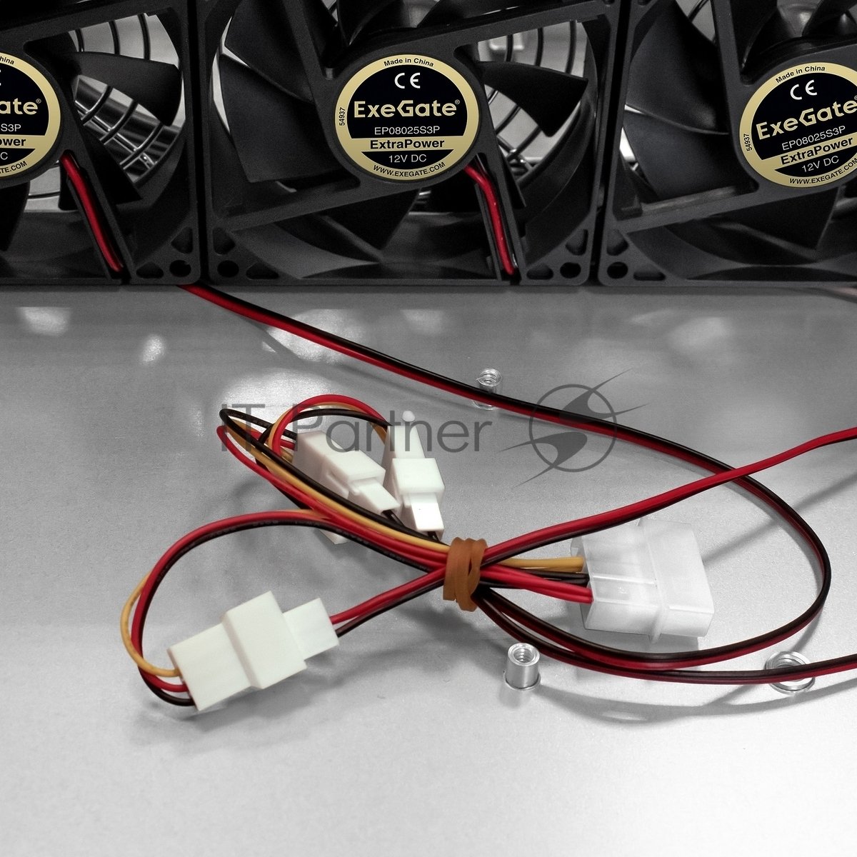 Exegate EX264956RUS Серверный корпус Pro 2U660-HS06 <RM 19",  высота 2U, глубина 660, БП 700ADS, 6xHotSwap, USB>