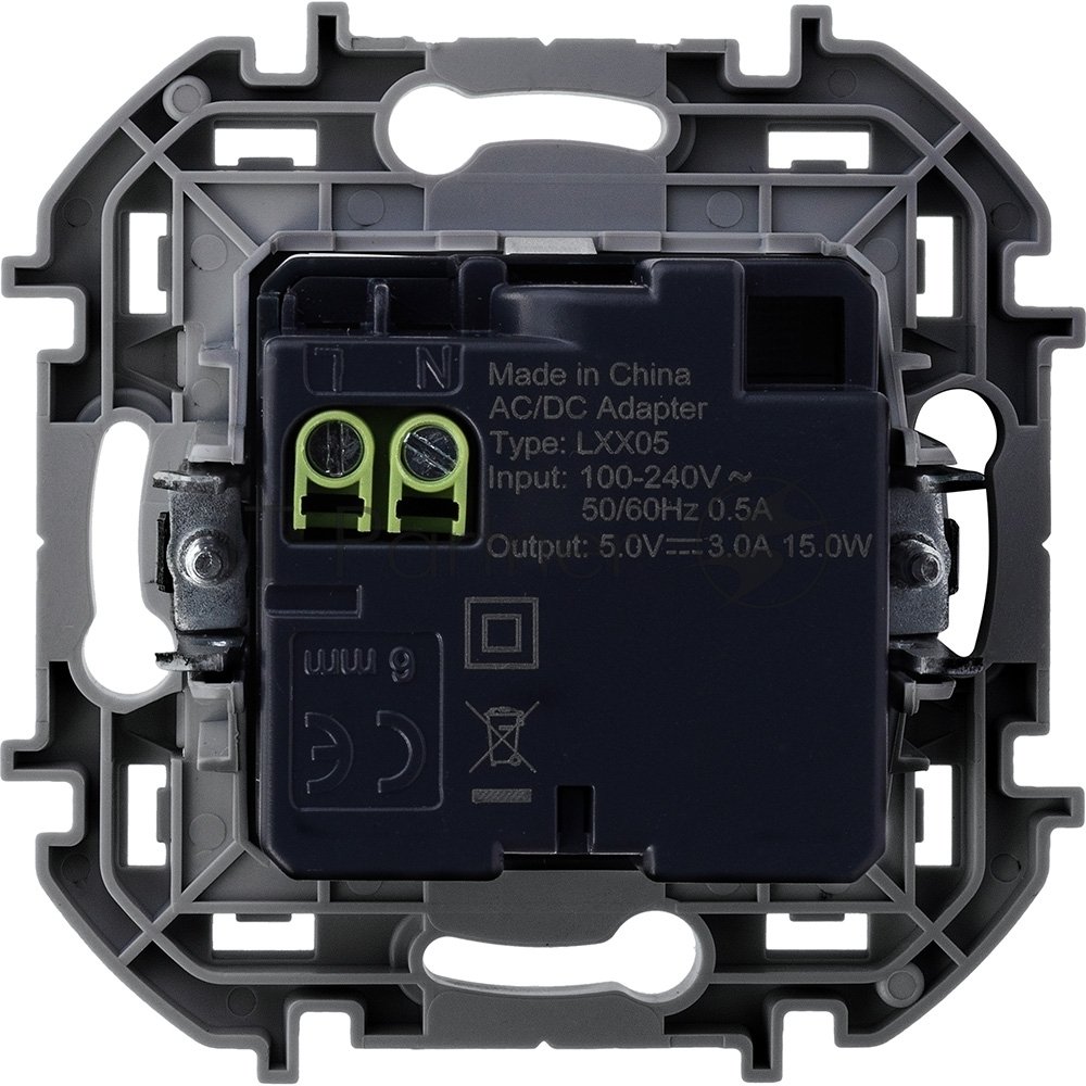 Зарядное устройство INSPIRIA с двумя USB-разьемами A-C 240В/5В 3000мА Алюминий