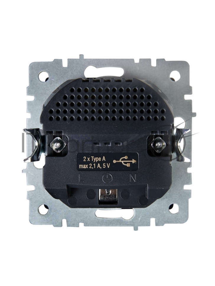 Розетка 1-местная IEK BRITE РЮш10-1-БрА (BR-R14-16-U21-D21-K47) с заземлением, с защитными шторками, 16А, с USB A+A 5В 2,1А, алюминий