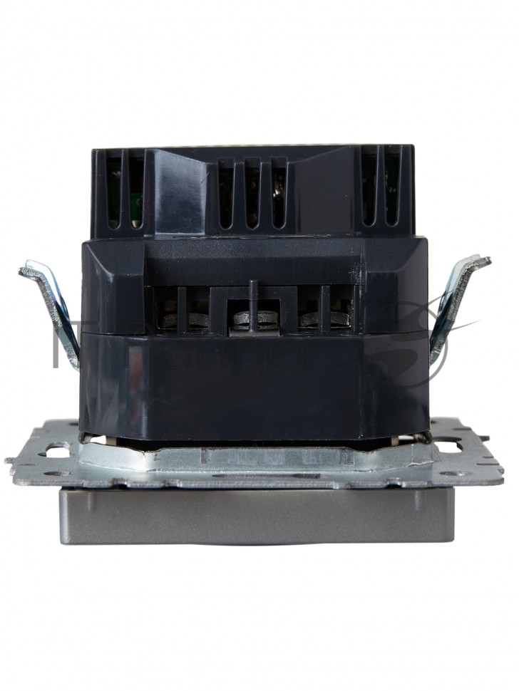 Розетка 1-местная IEK BRITE РЮш11-1-БрА (BR-R14-16-U22-018-K47) с заземлением, с защитными шторками, 16А, с USB A+C 18 Вт, алюминий