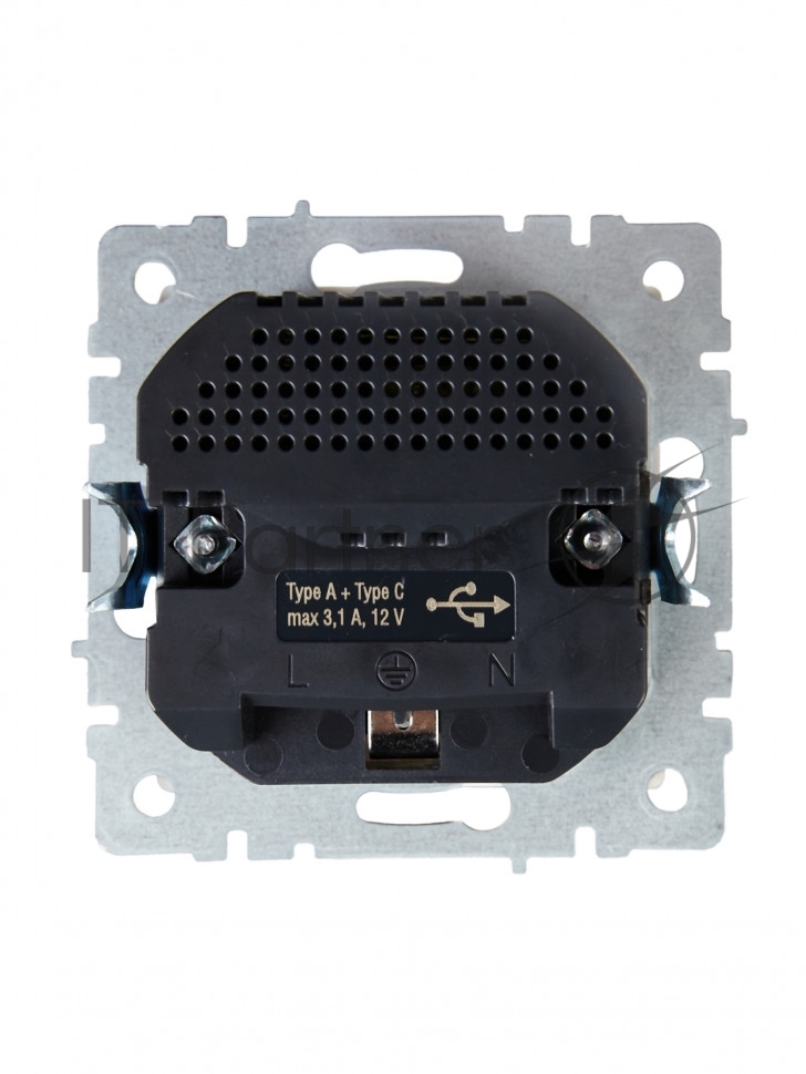 Розетка 1-местная IEK BRITE РЮш11-1-БрКр (BR-R14-16-U22-018-K10) с заземлением, с защитными шторками, 16А, с USB A+C 18 Вт, бежевый