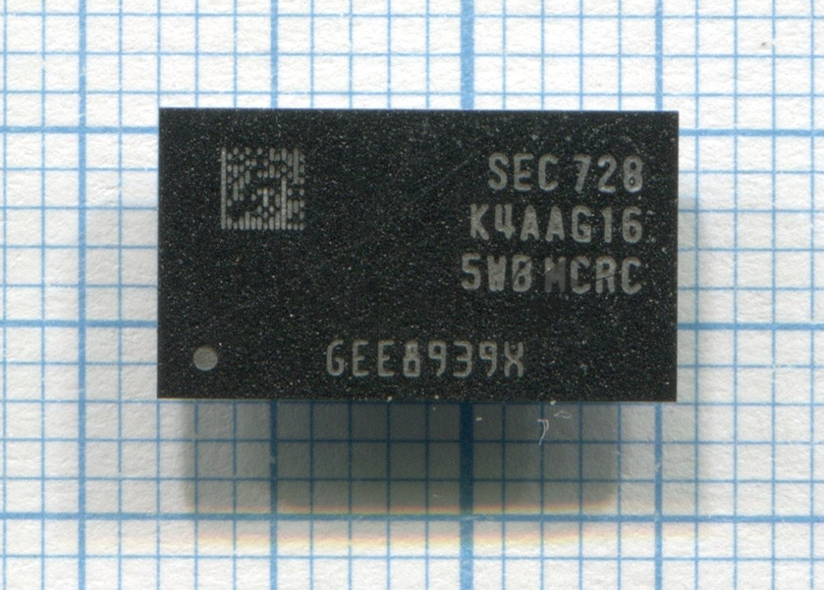 Микросхема DDR4 2Gb Samsung K4AAG165WB MCRC